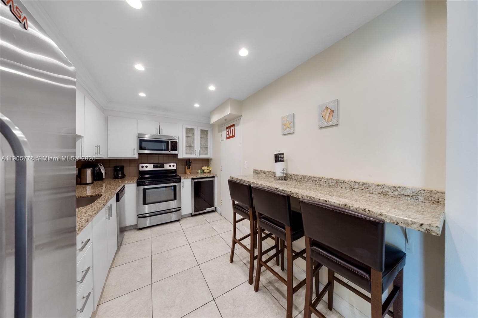 3801 Ocean Dr 15R photo 8