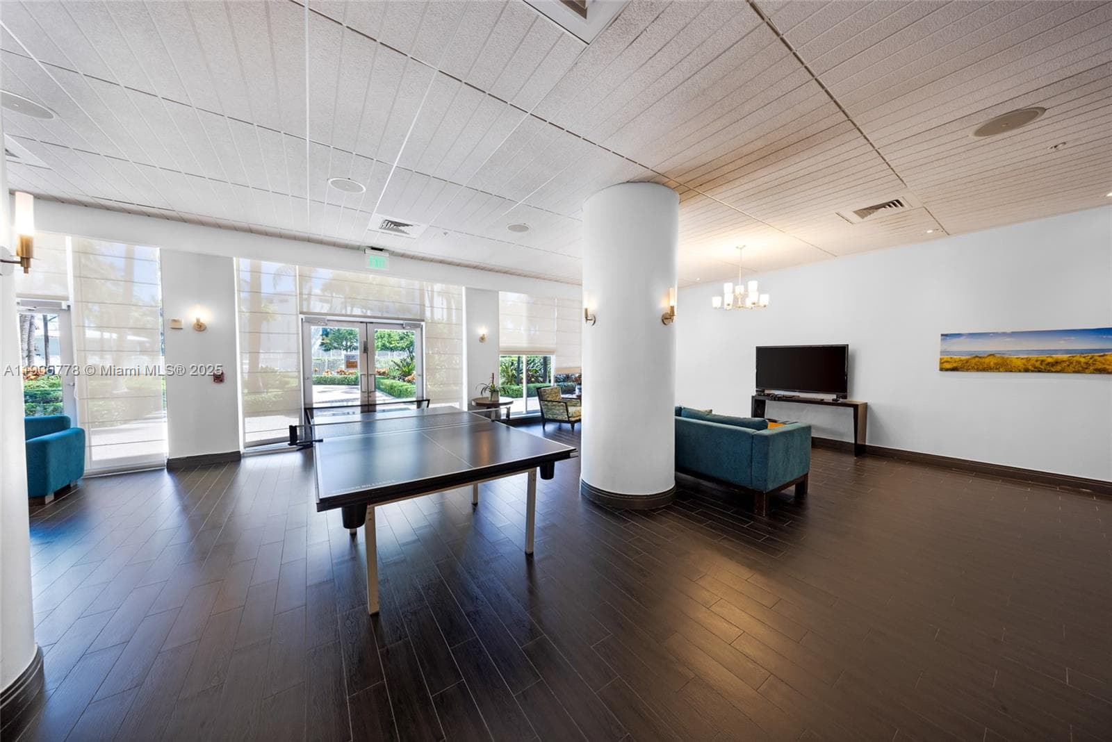 3801 Ocean Dr 15R photo 25