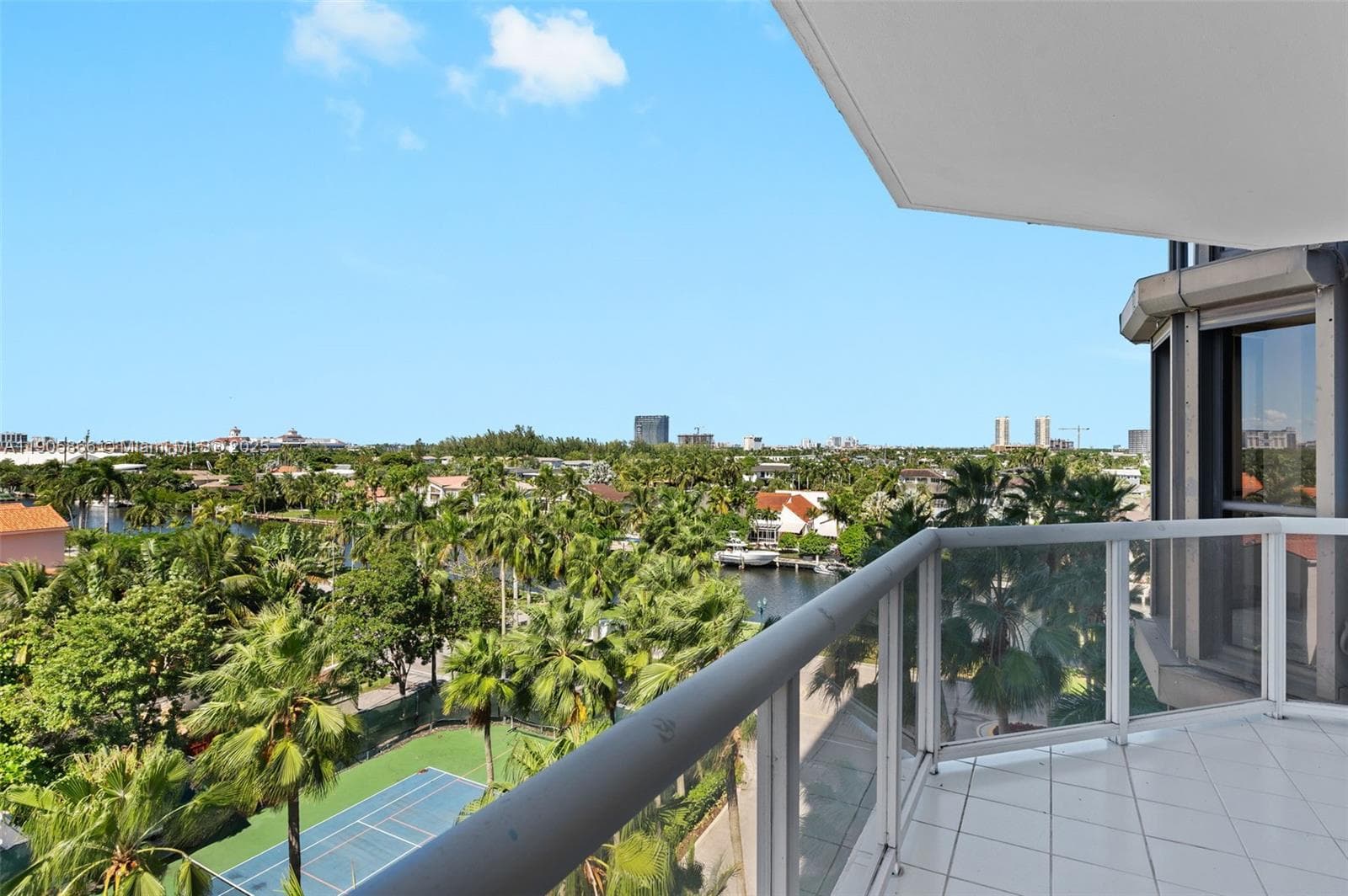 3598 Yacht Club Dr 602 photo 16