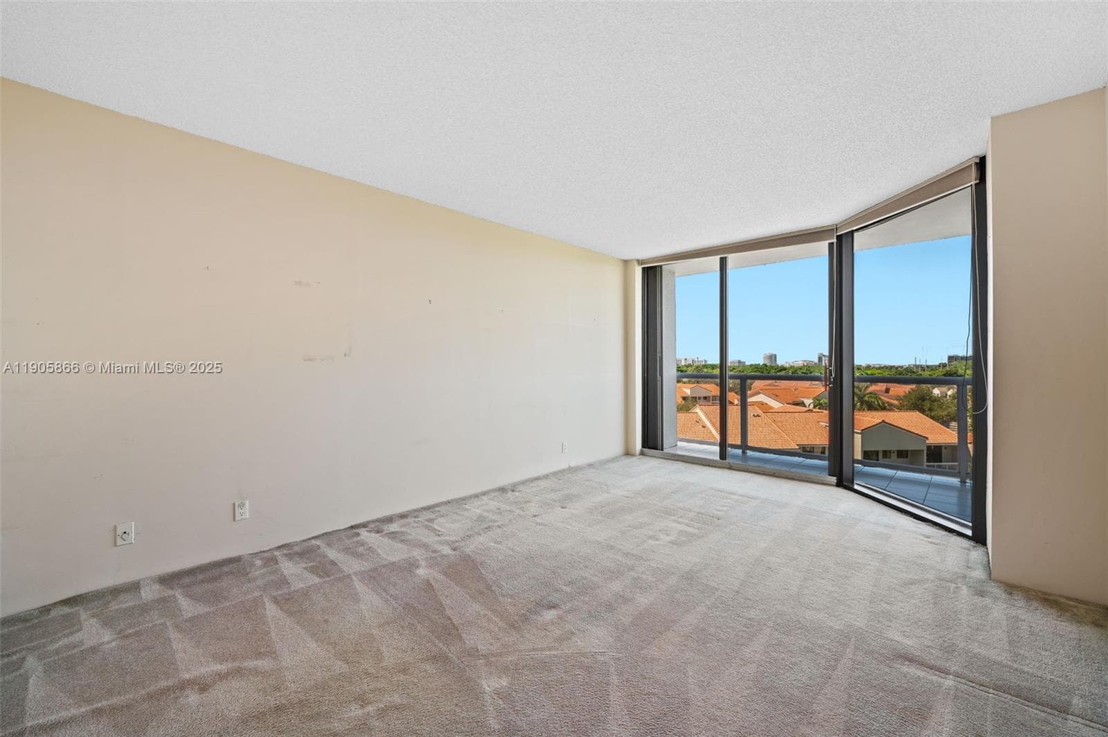 3598 Yacht Club Dr 602 photo 25