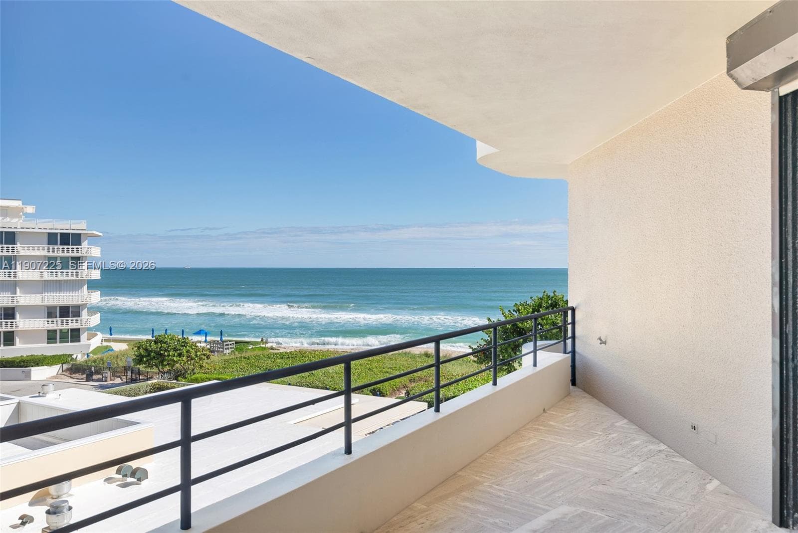 110 Sunset Ave 4
