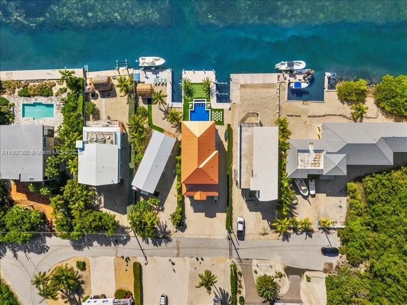 239 Tavernier Dr photo 23