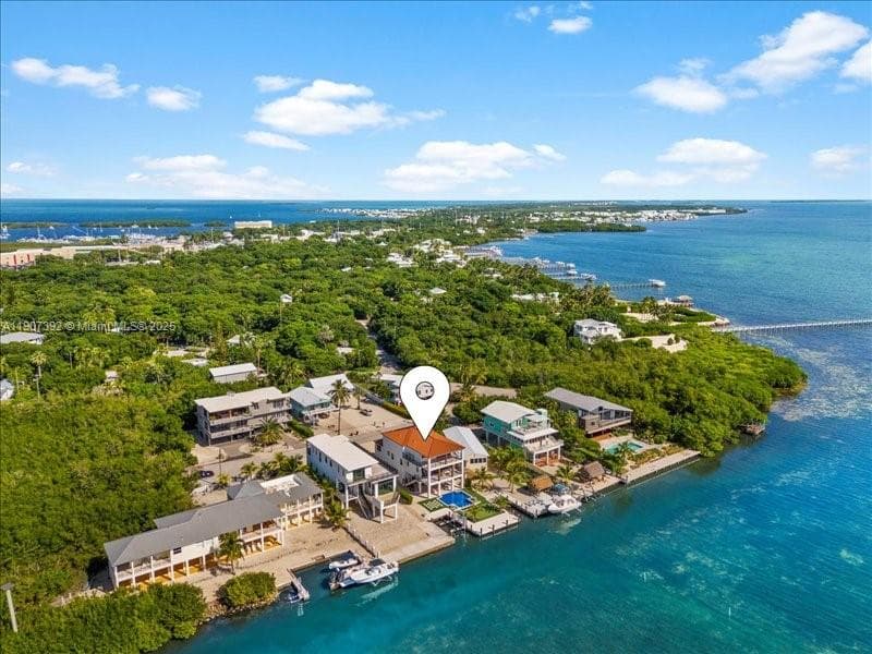 239 Tavernier Dr photo 6