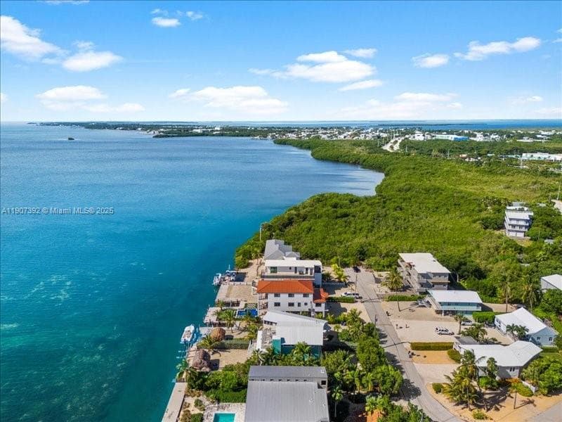 239 Tavernier Dr photo 19