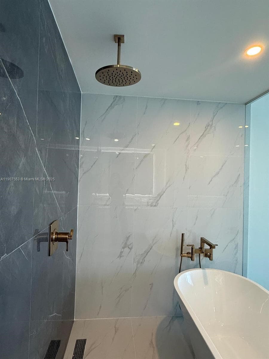 700 24 ST 3701 photo 24