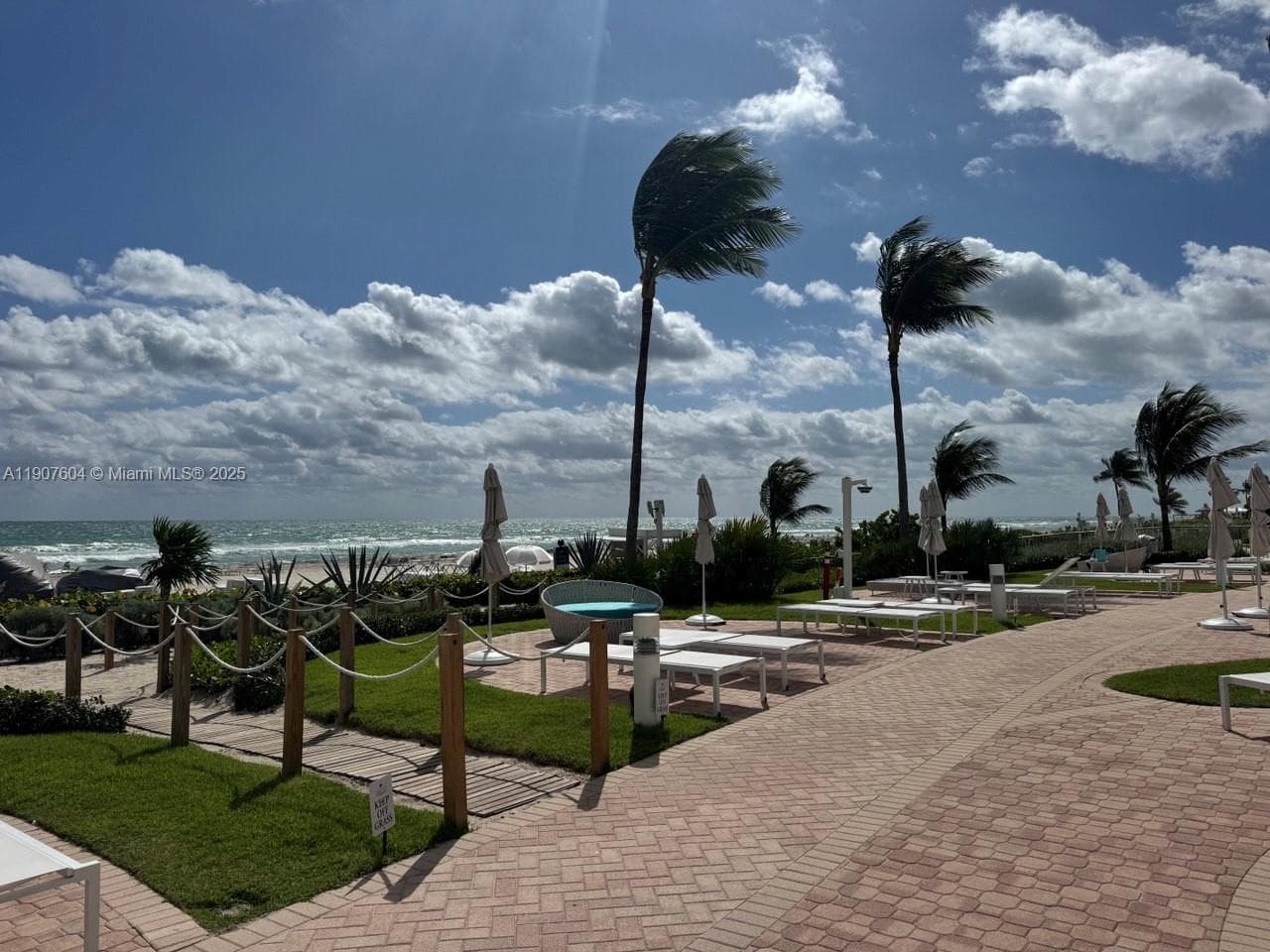 18201 Collins Ave 1408 photo 14