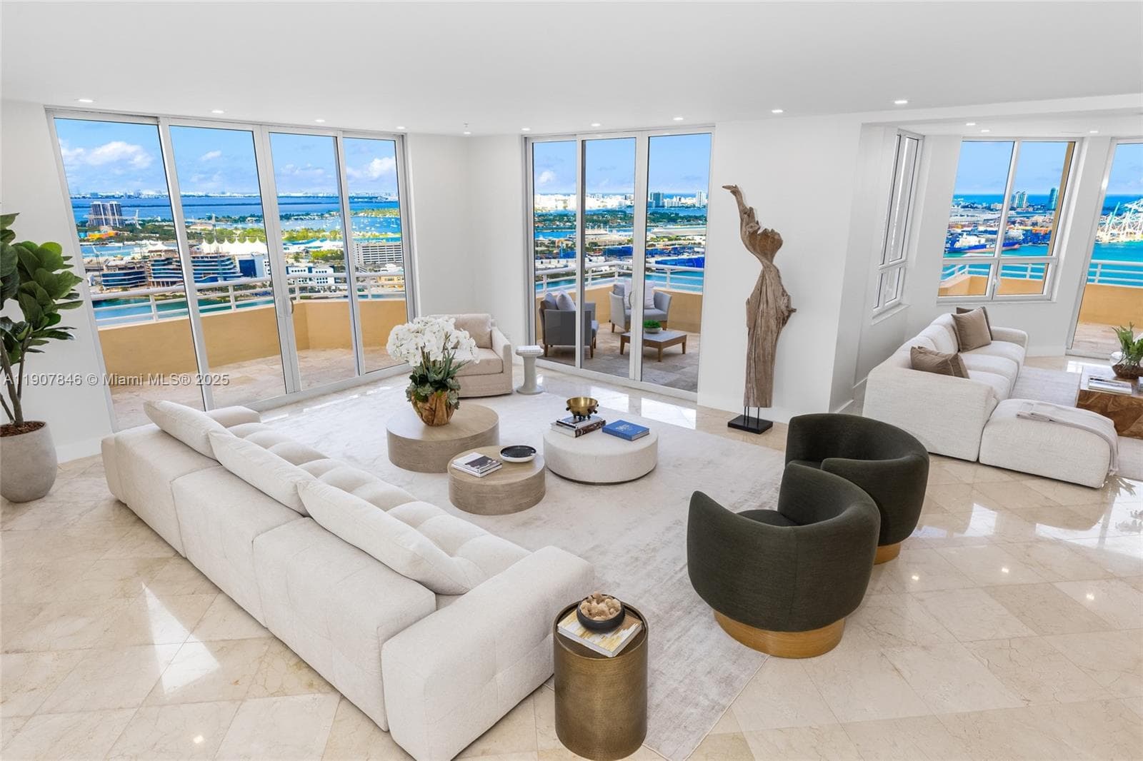808 Brickell Key Dr 3901 photo 7