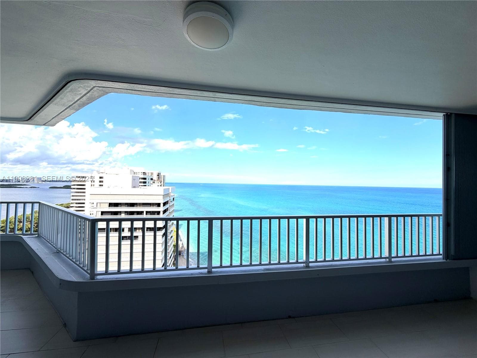 5200 Ocean Dr 1801 photo 15