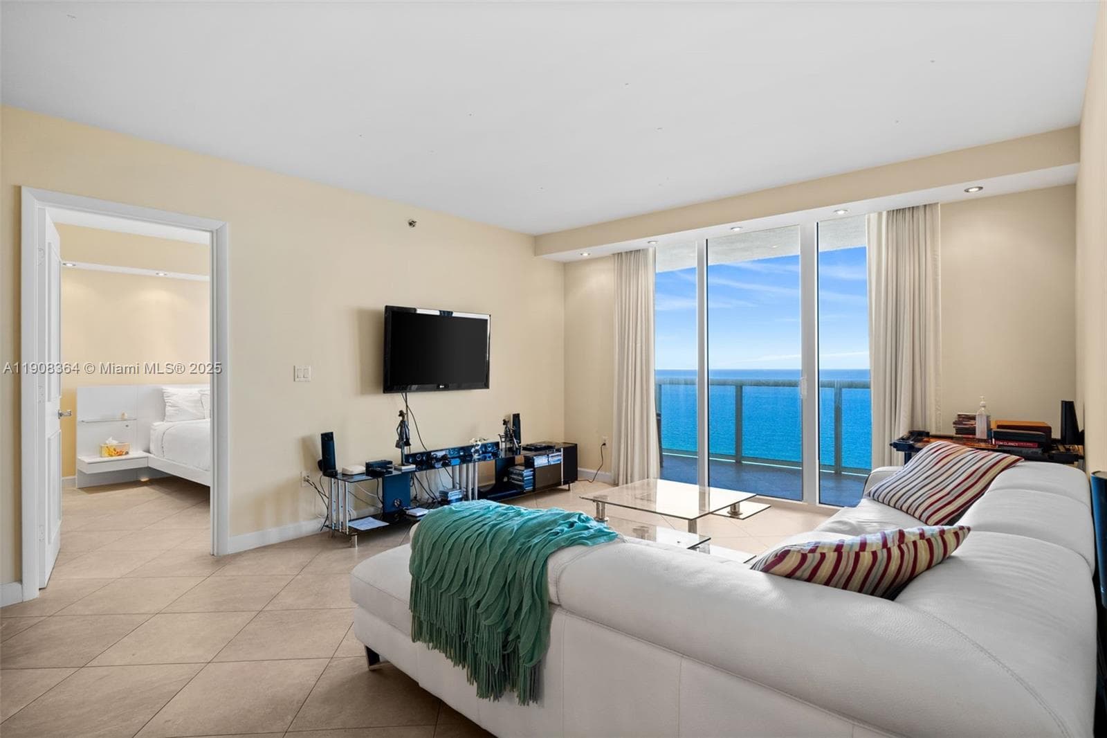 1800 Ocean Dr 2