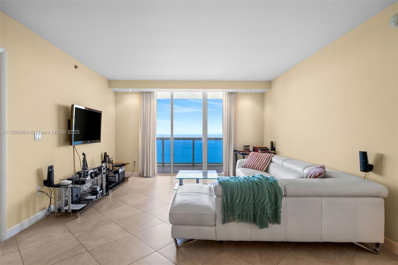 1800 Ocean Dr 1