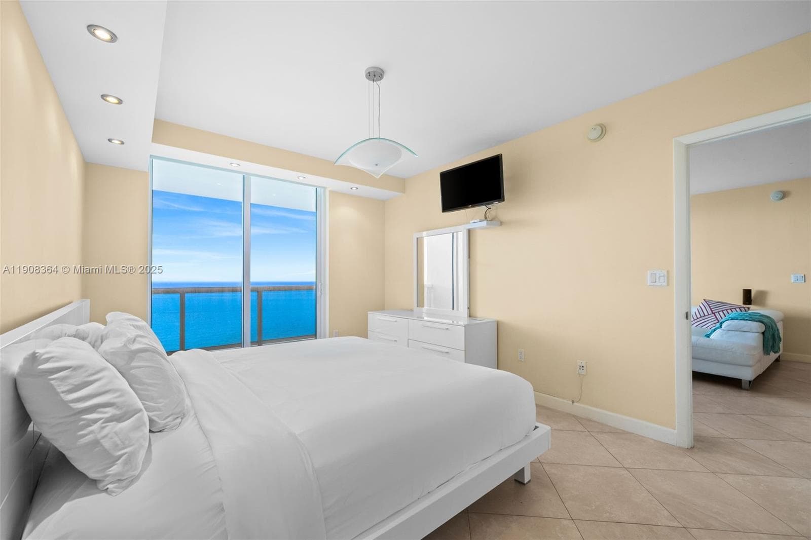 1800 Ocean Dr 2603 photo 20