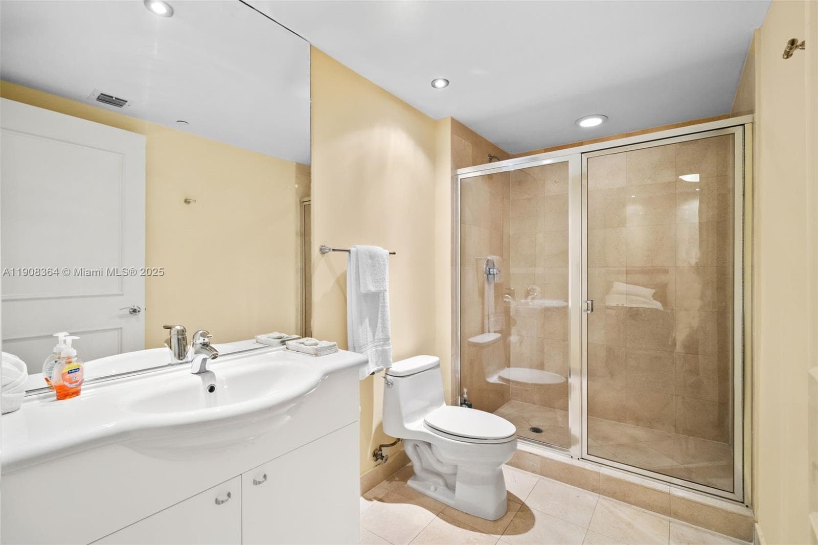 1800 Ocean Dr 2603 photo 25