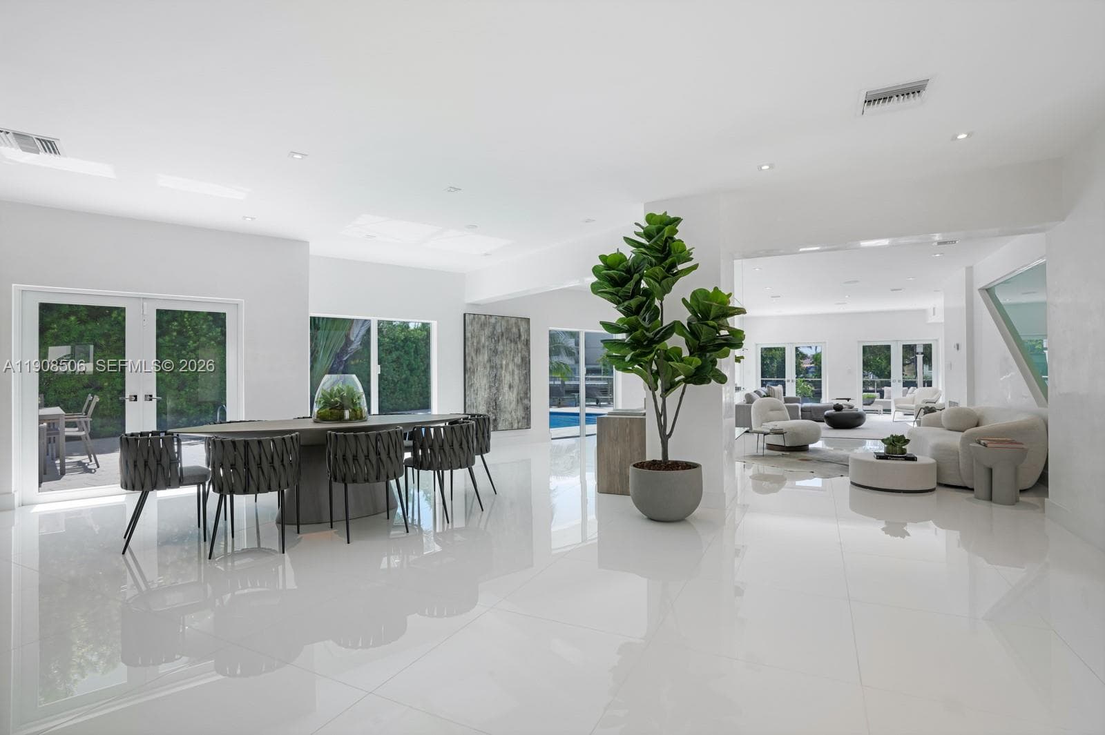 1040 Shore Dr photo 22