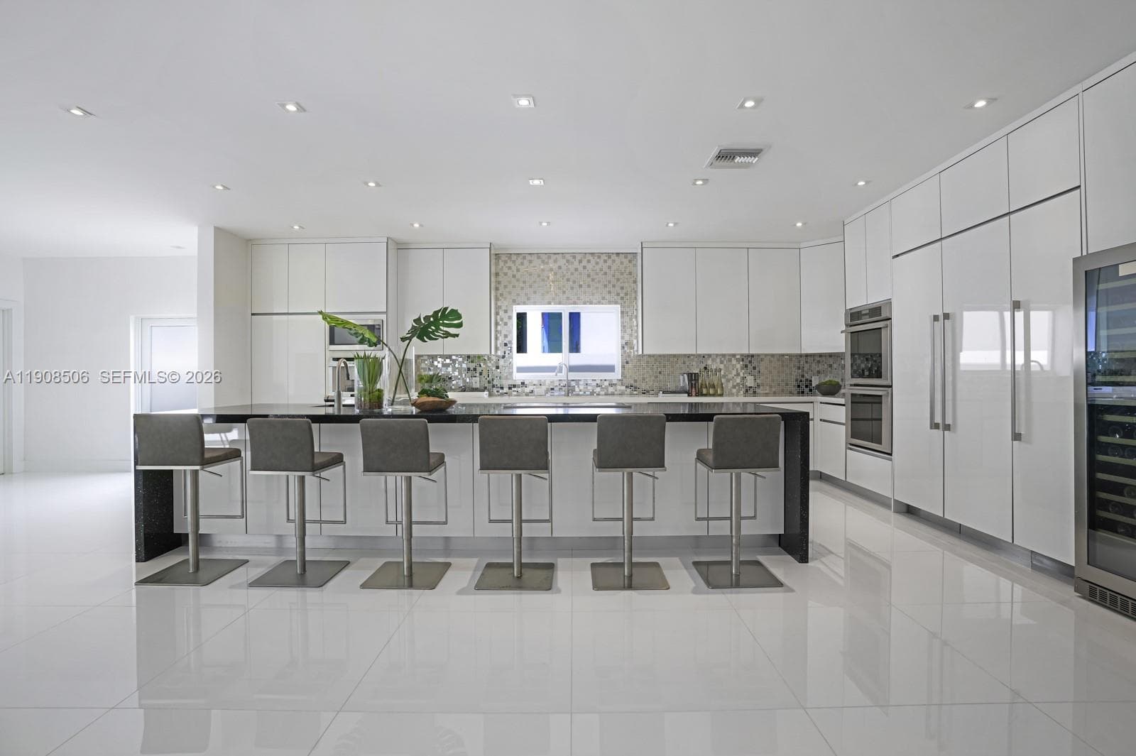 1040 Shore Dr photo 19
