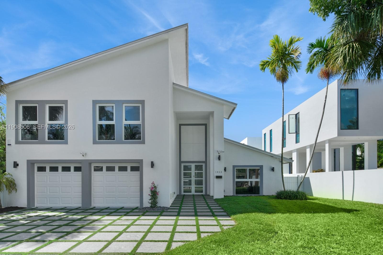 1040 Shore Dr 4