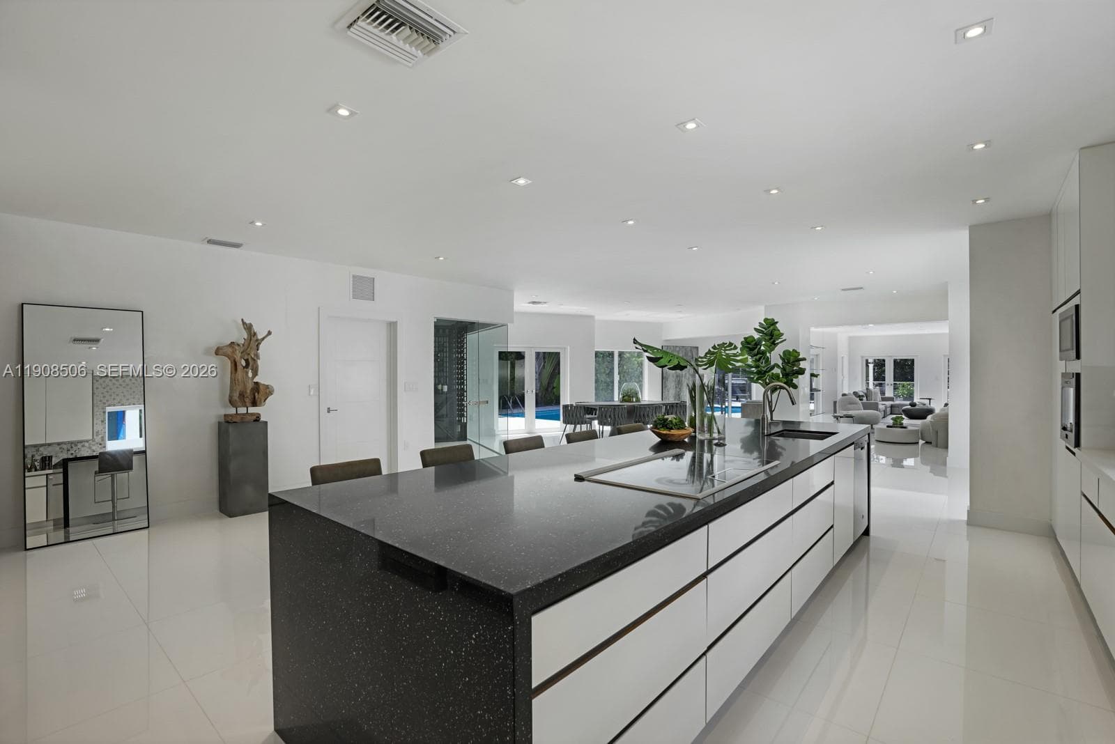 1040 Shore Dr photo 21