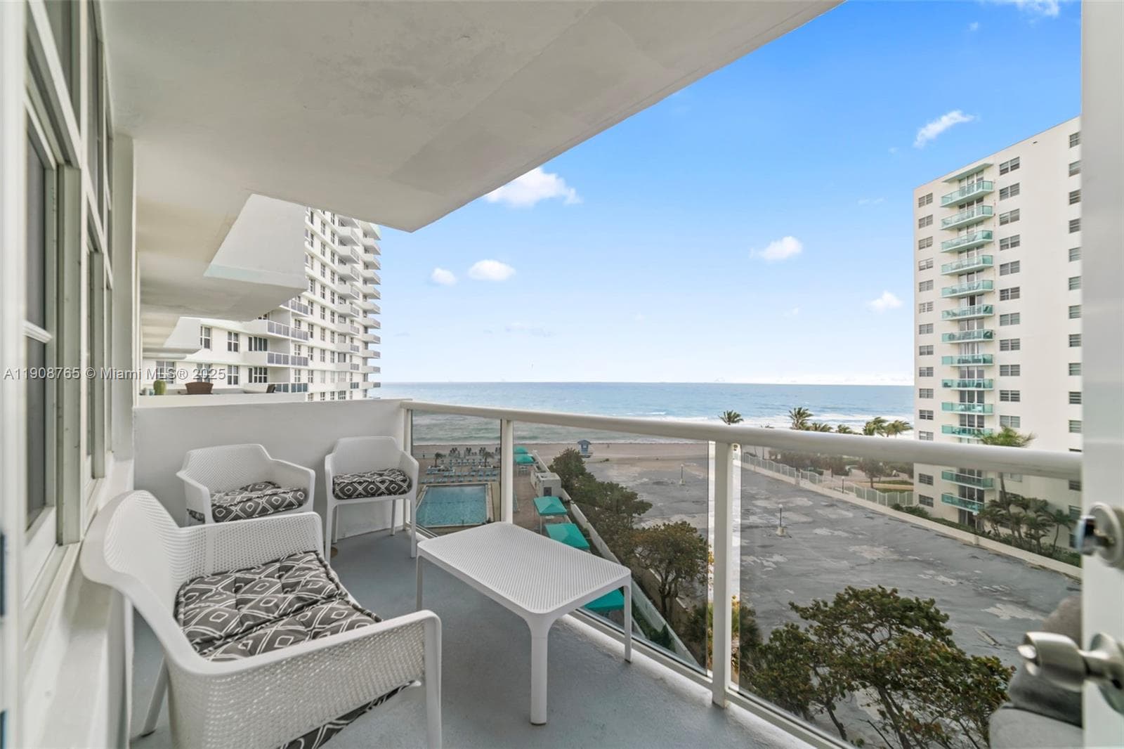 3725 Ocean Dr 716 photo 6