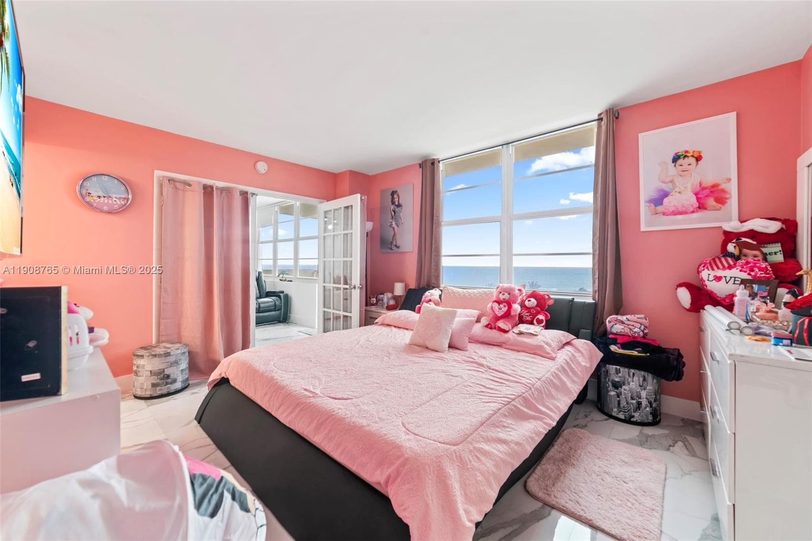 3725 Ocean Dr 716 photo 19