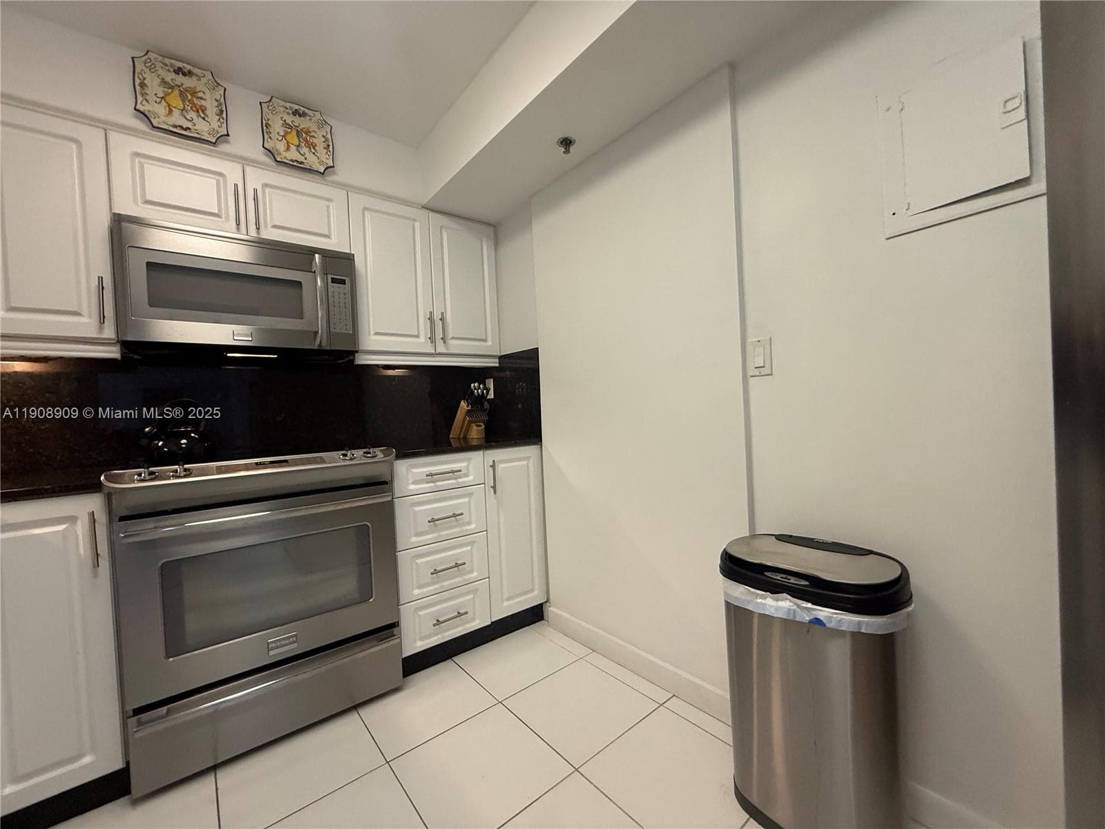 9511 Collins Ave 1208 photo 16