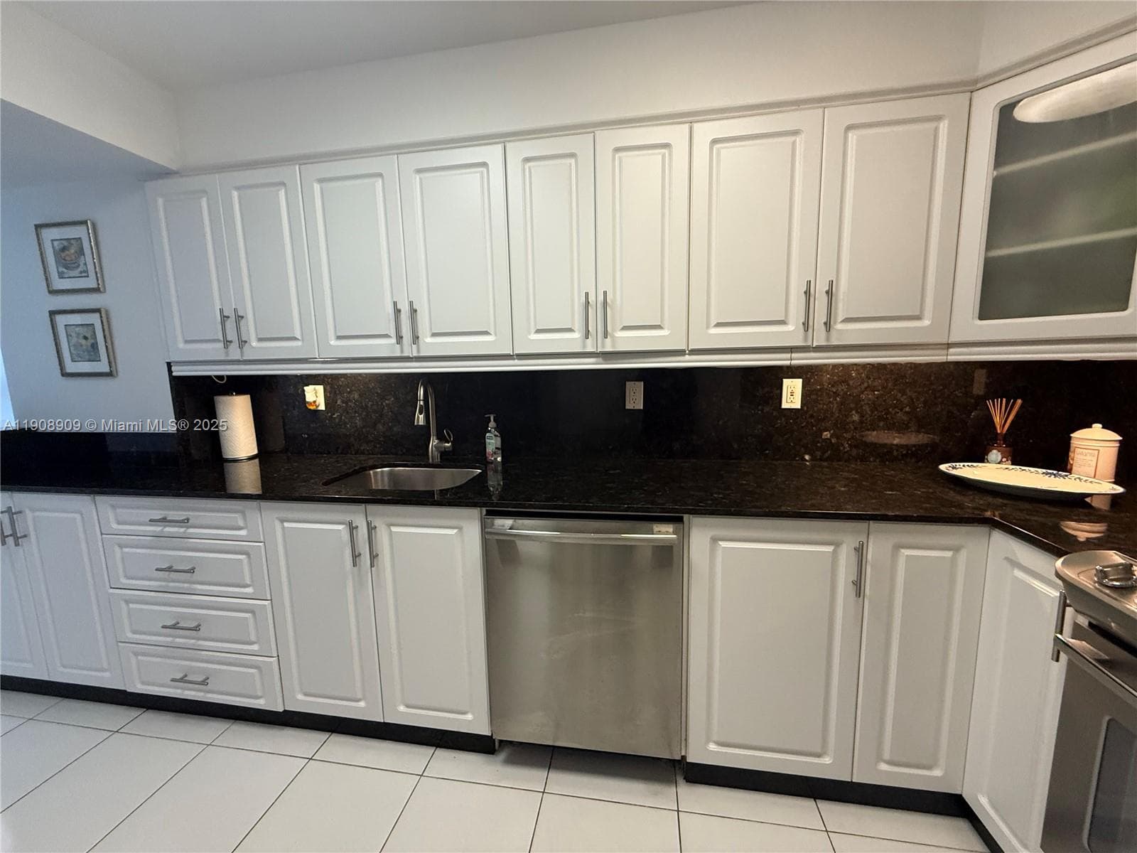 9511 Collins Ave 1208 photo 15