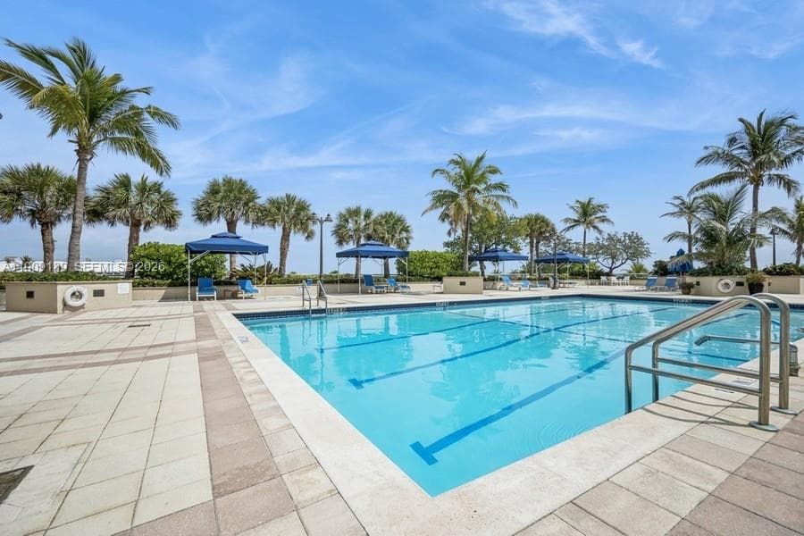 2100 Ocean Ln 808 photo 22