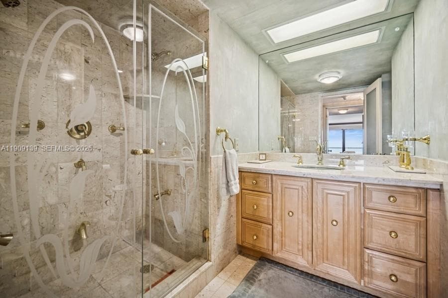 2100 Ocean Ln 808 photo 19
