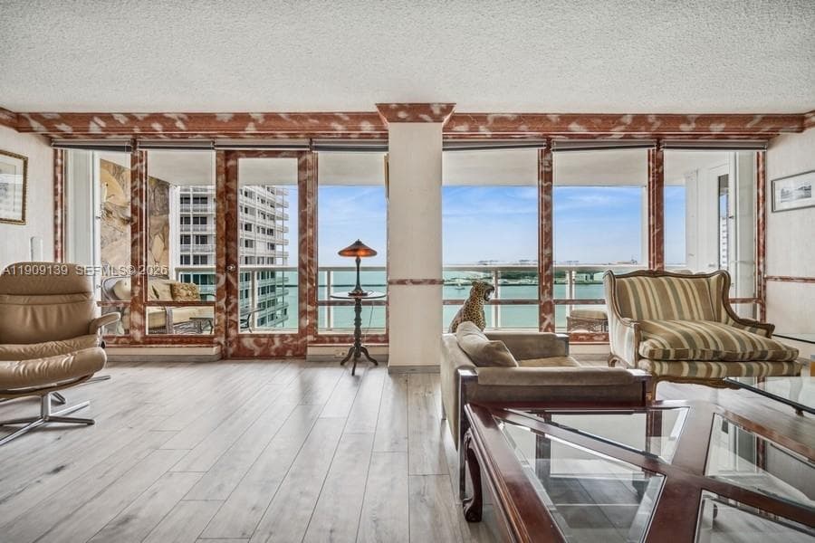 2100 Ocean Ln 808 photo 8
