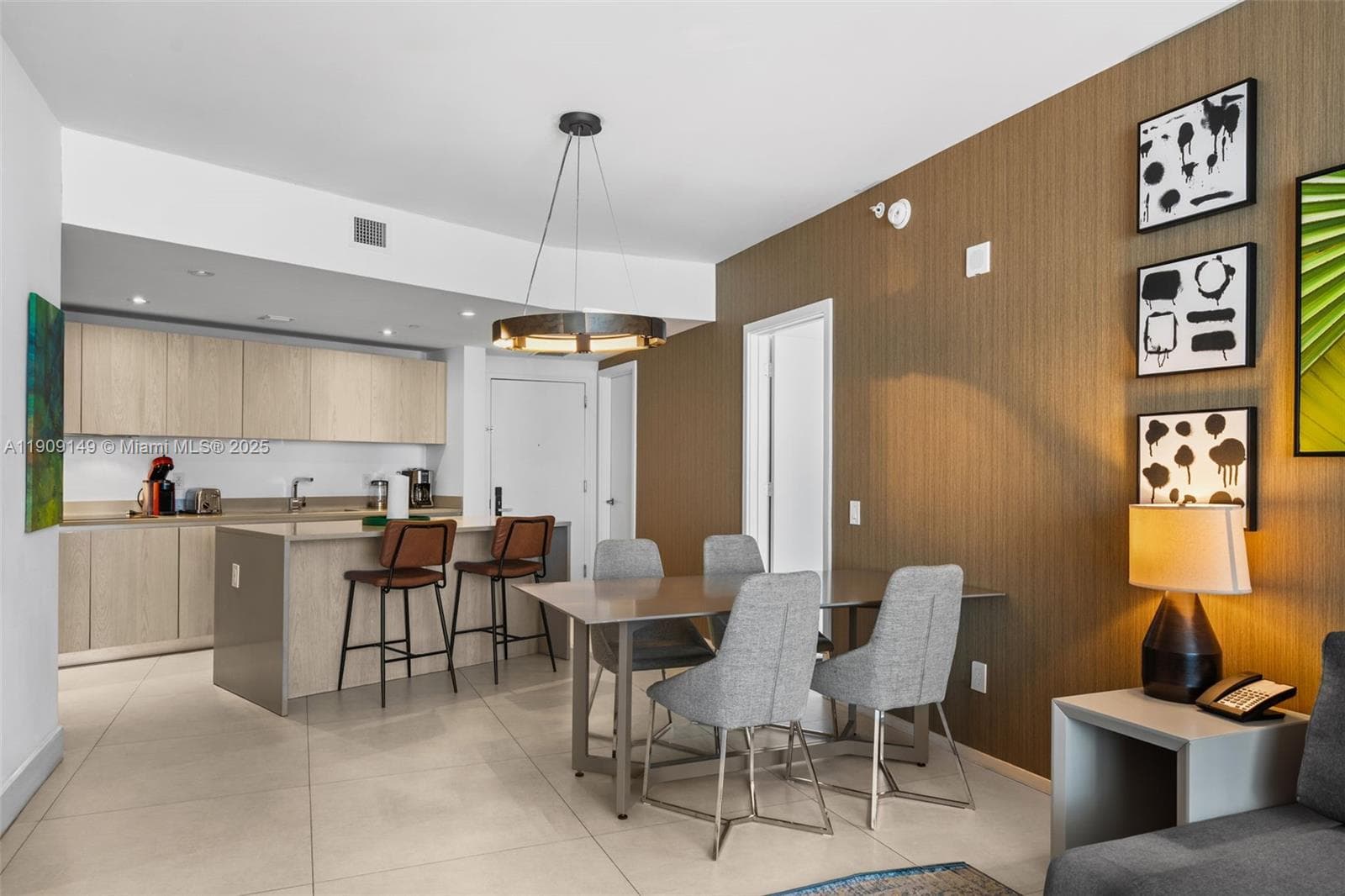 4111 Ocean Dr 2
