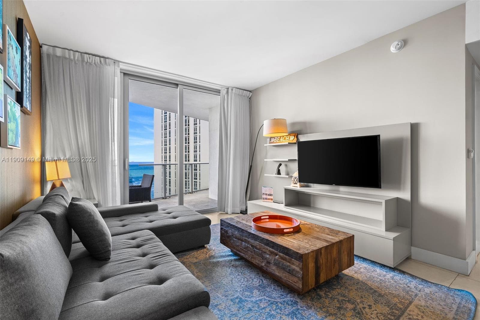 4111 Ocean Dr 1