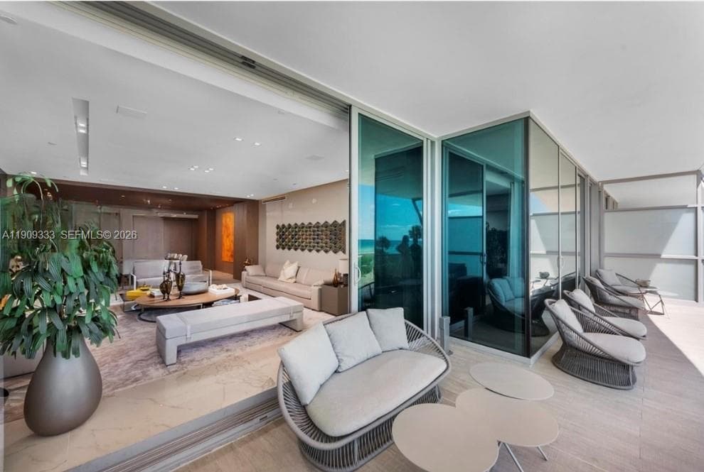 9349 Collins Ave 3