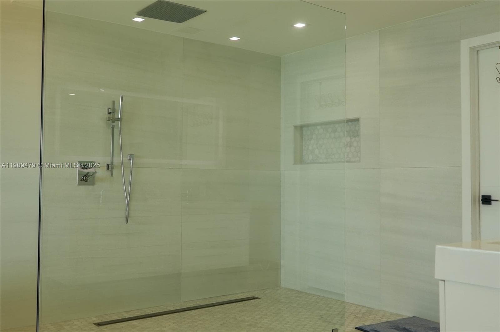 7720 Miami View Dr photo 21