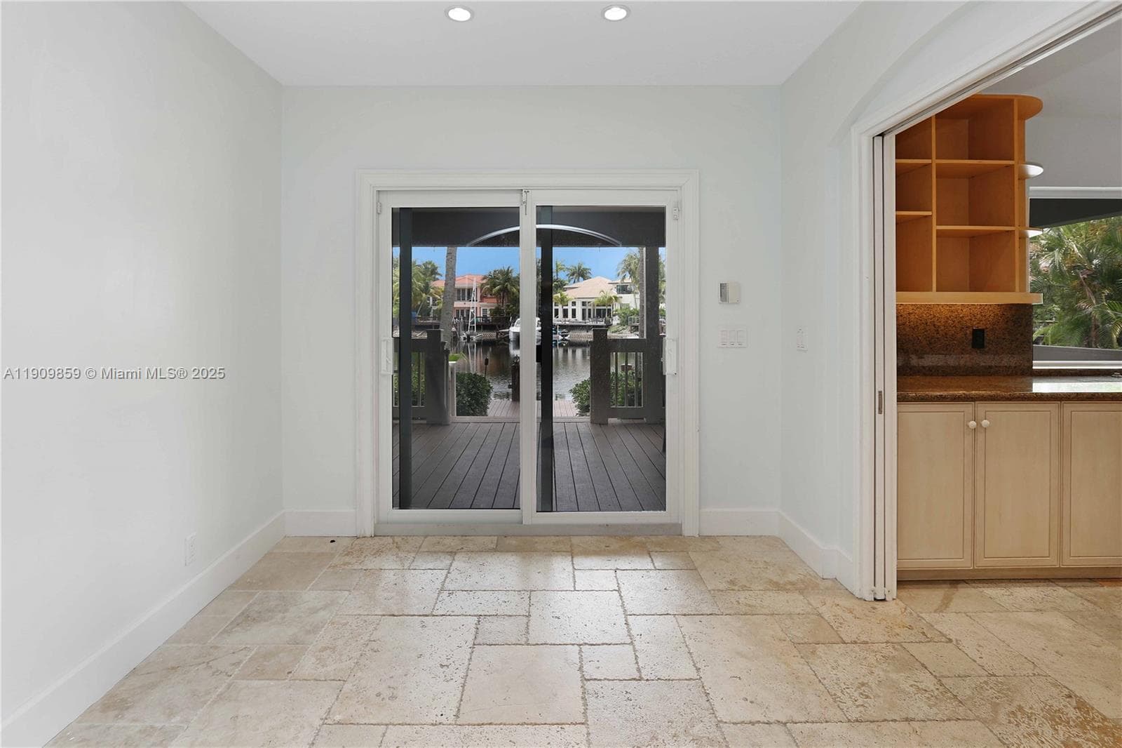 1108 Washington St photo 7