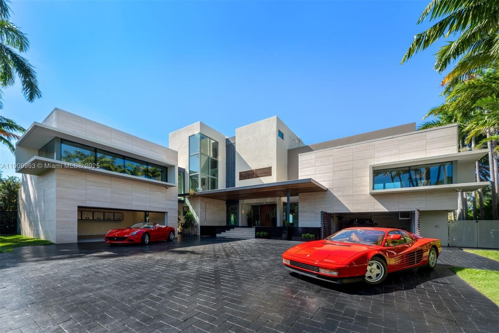 360 Harbor Dr photo 6