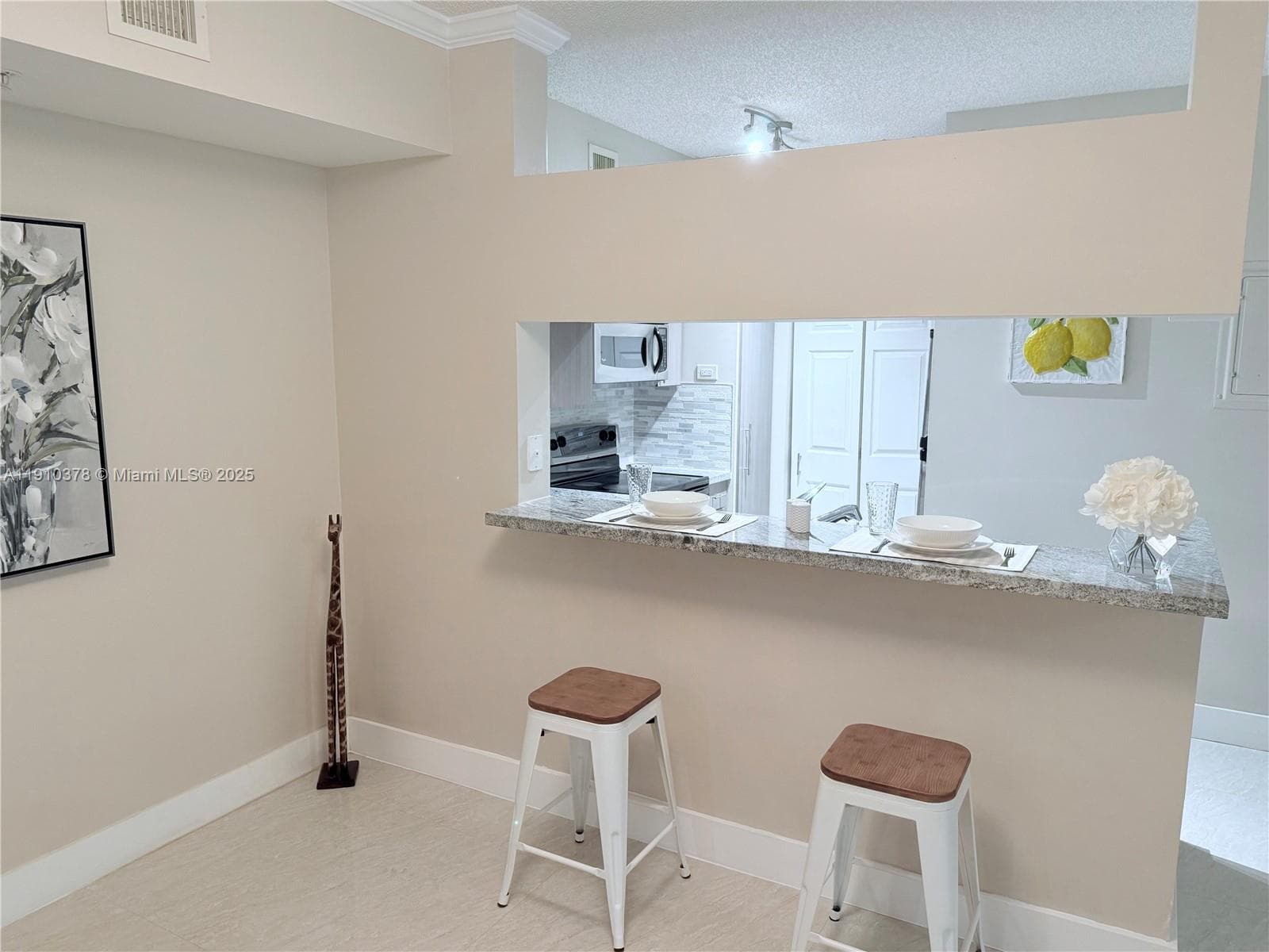 17150 N Bay Rd 2102 photo 4