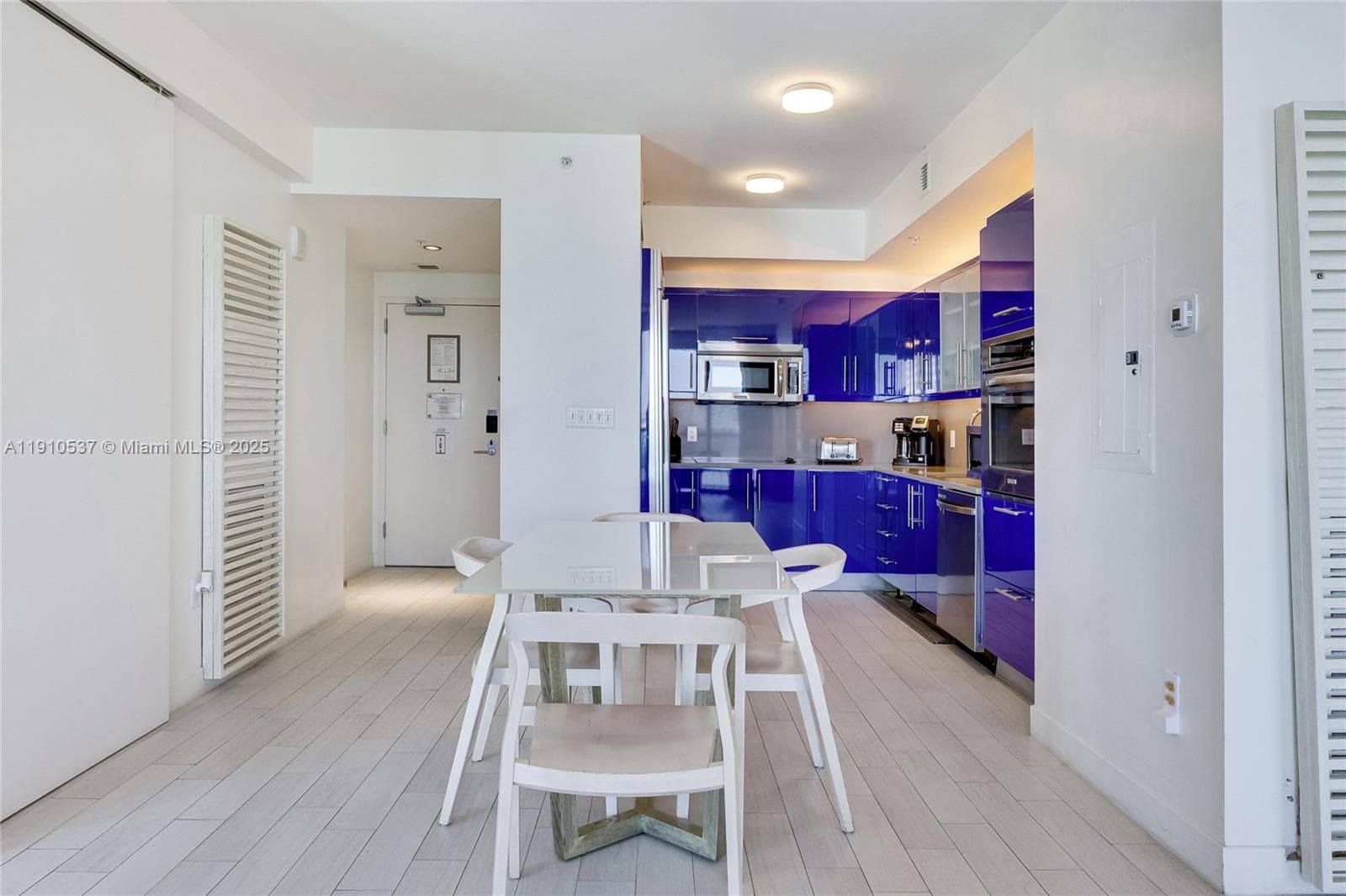 3101 Bayshore Dr 2