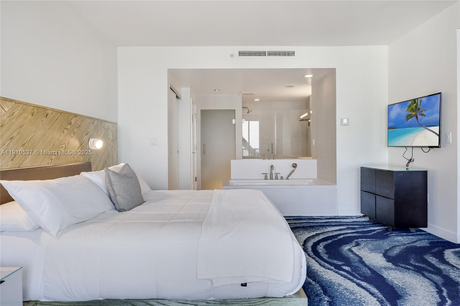 3101 Bayshore Dr 1802 photo 13