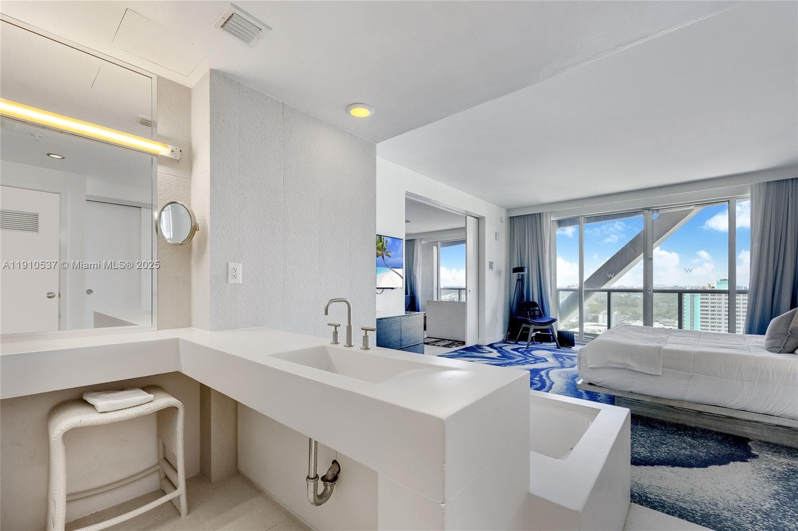 3101 Bayshore Dr 1802 photo 17