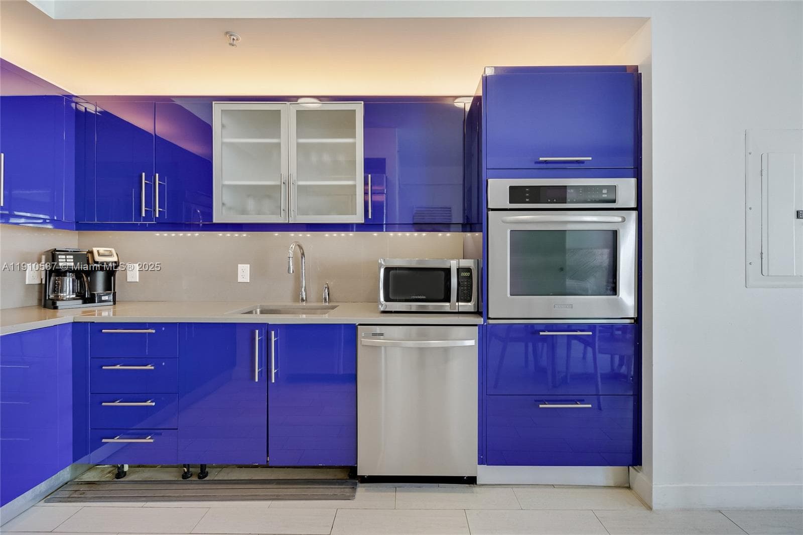3101 Bayshore Dr 5