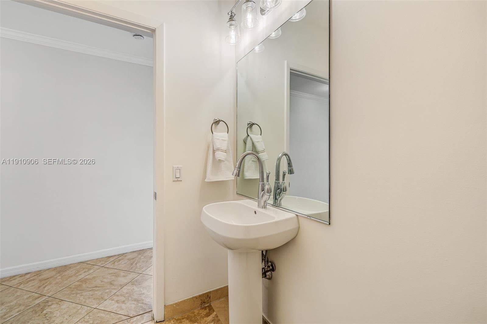 704 Ocean Blvd 1001 photo 16