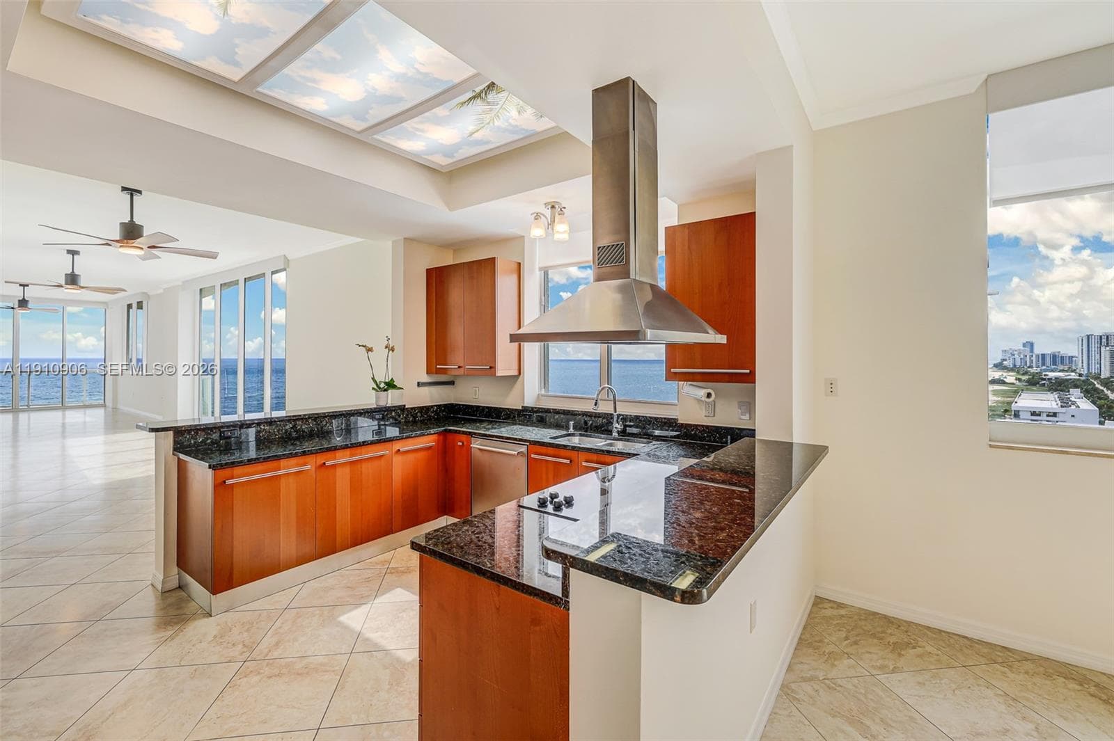 704 Ocean Blvd 1001 photo 8