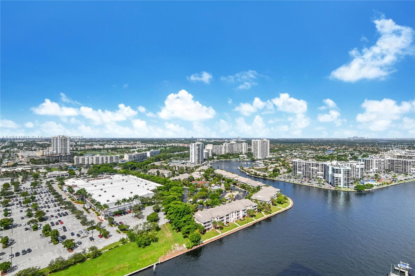 4010 Ocean Dr R3206 photo 6
