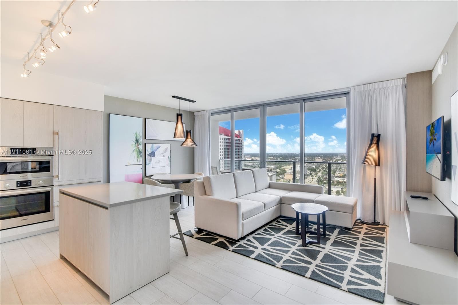 4010 Ocean Dr 1