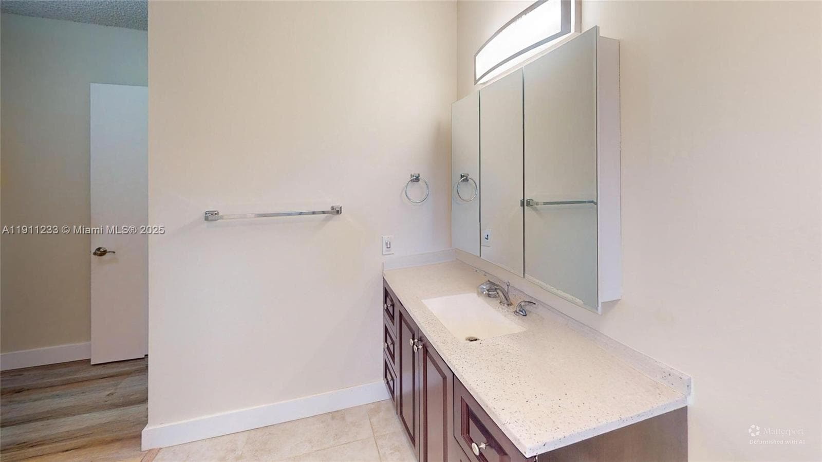 4867 Hawkwood Rd B photo 15