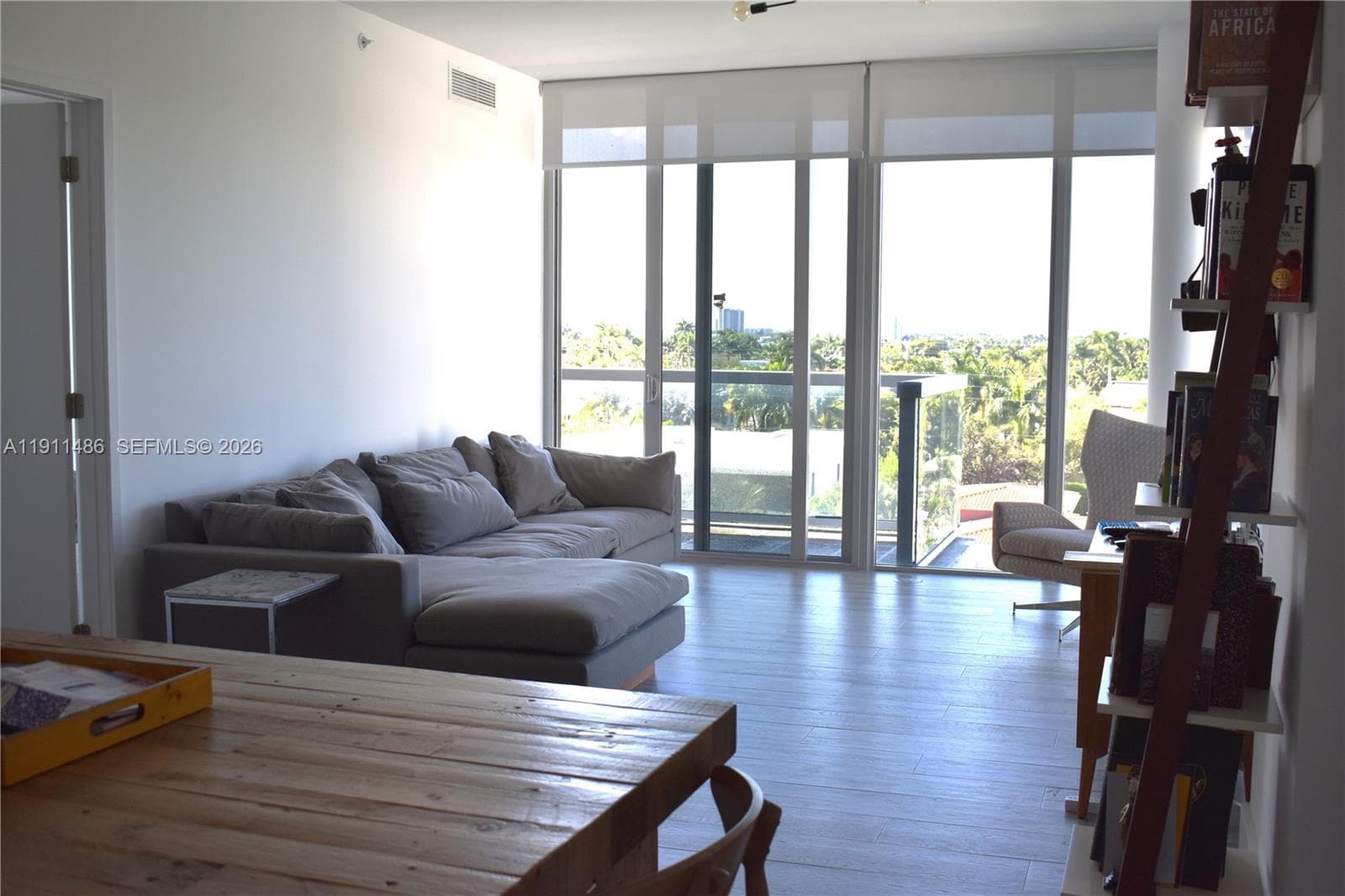 9940 W Bay Harbor Dr 6D-N photo 12