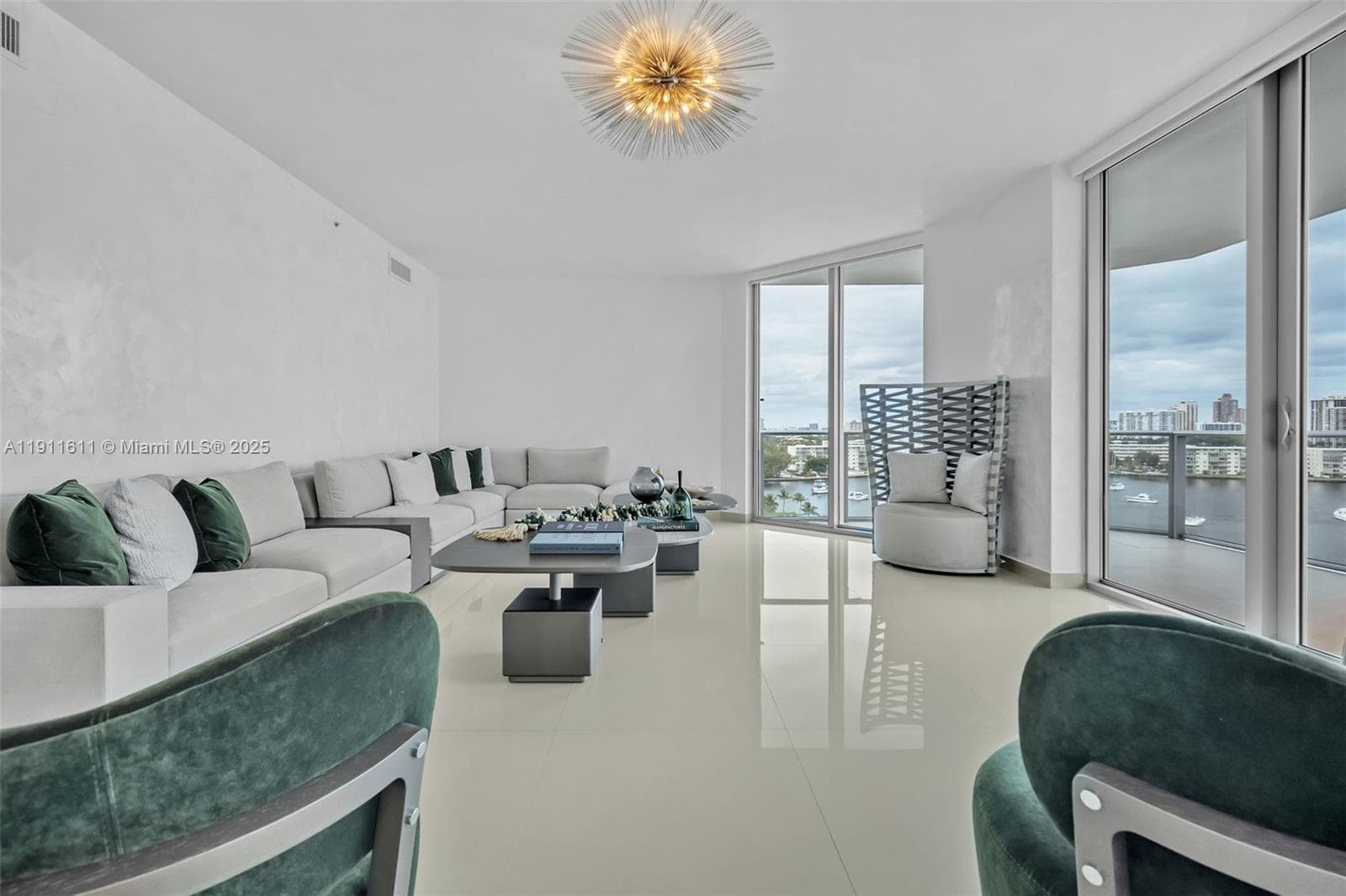 17301 Biscayne Blvd 910 photo 10