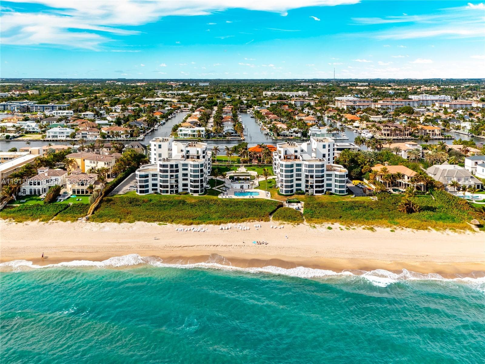 2565 Ocean Blvd 4