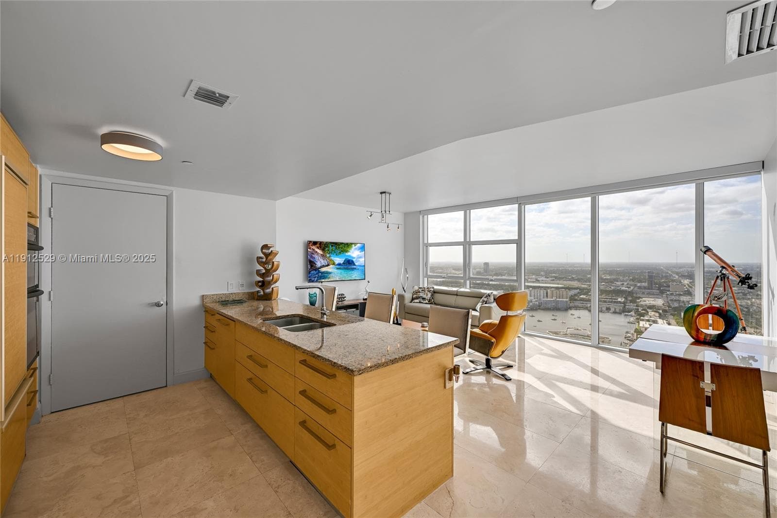 1830 Ocean Dr 1