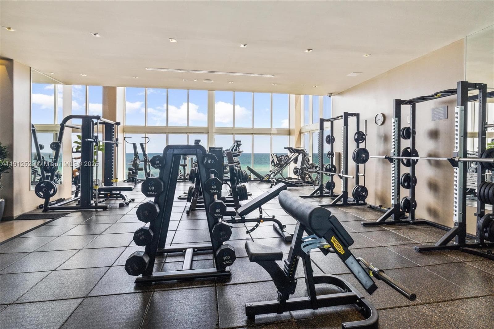 1830 Ocean Dr 4807 photo 24