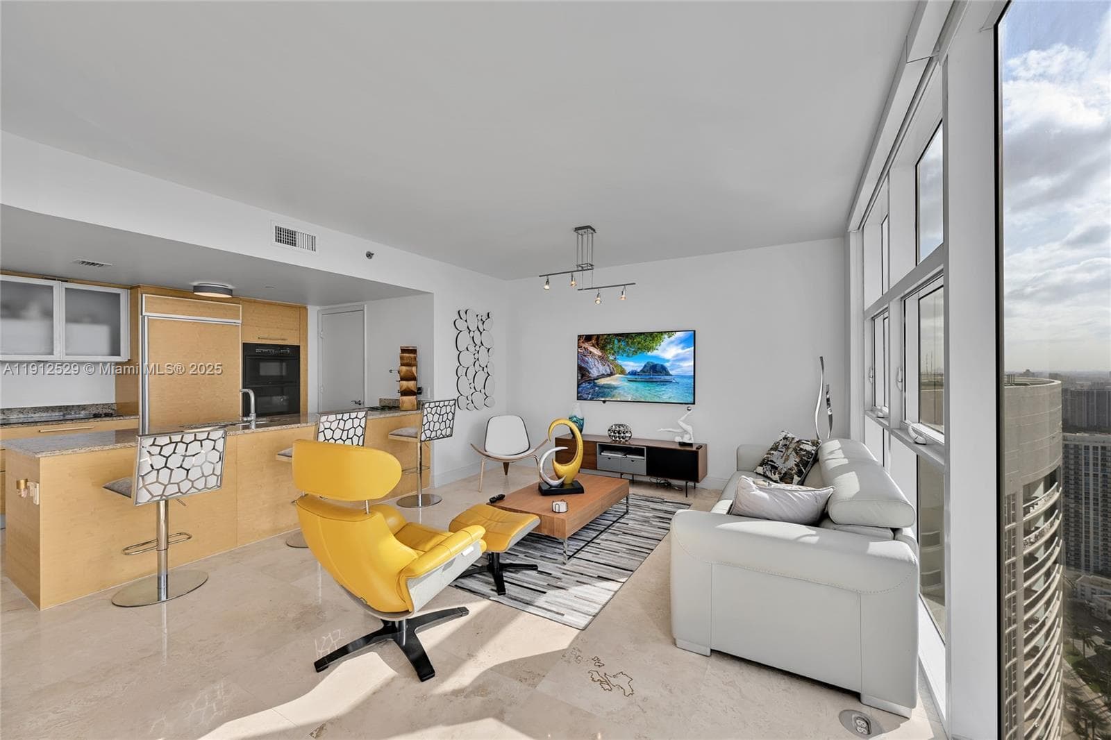 1830 Ocean Dr 4807 photo 21