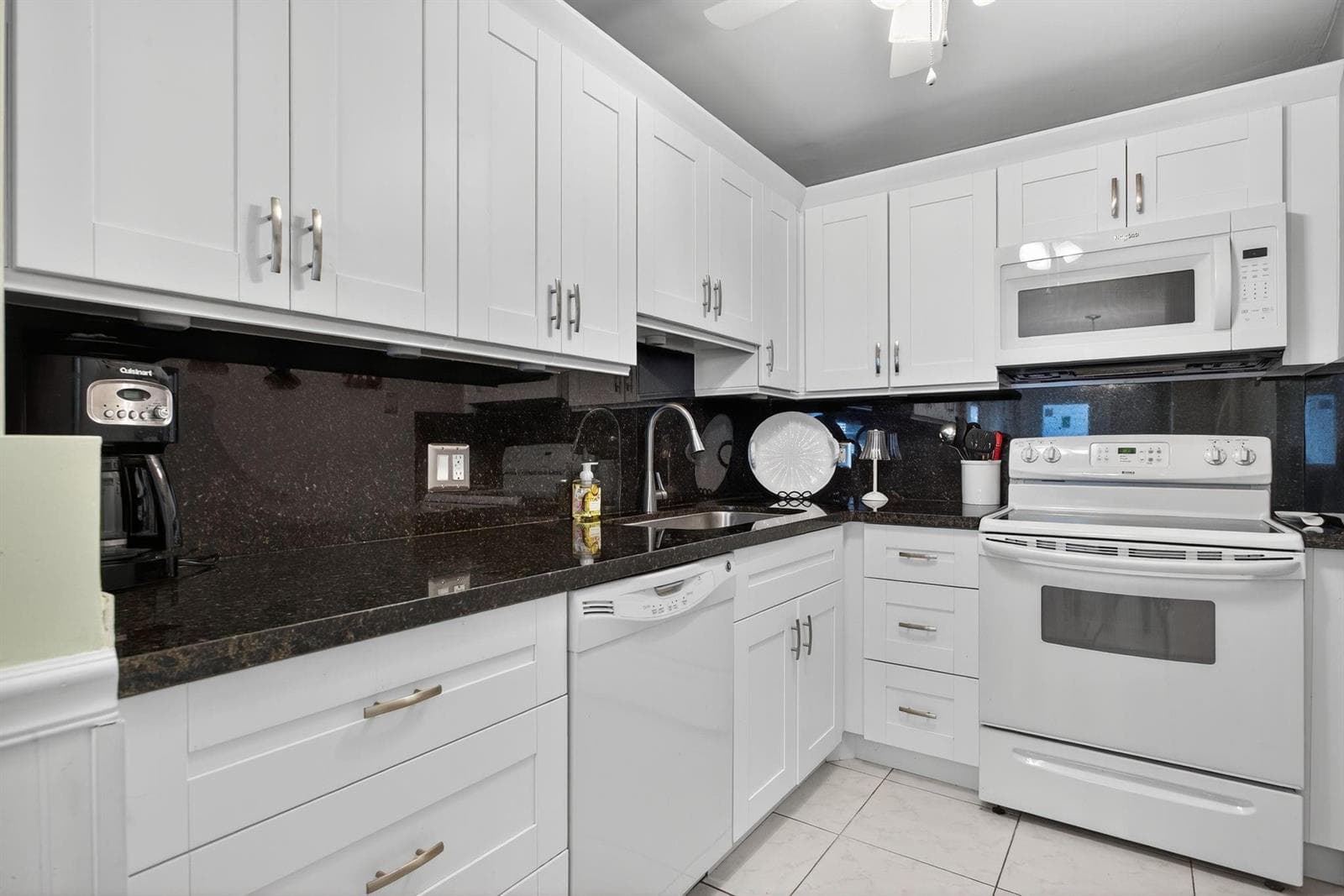 2850 NE 14th Street Causeway #107 4